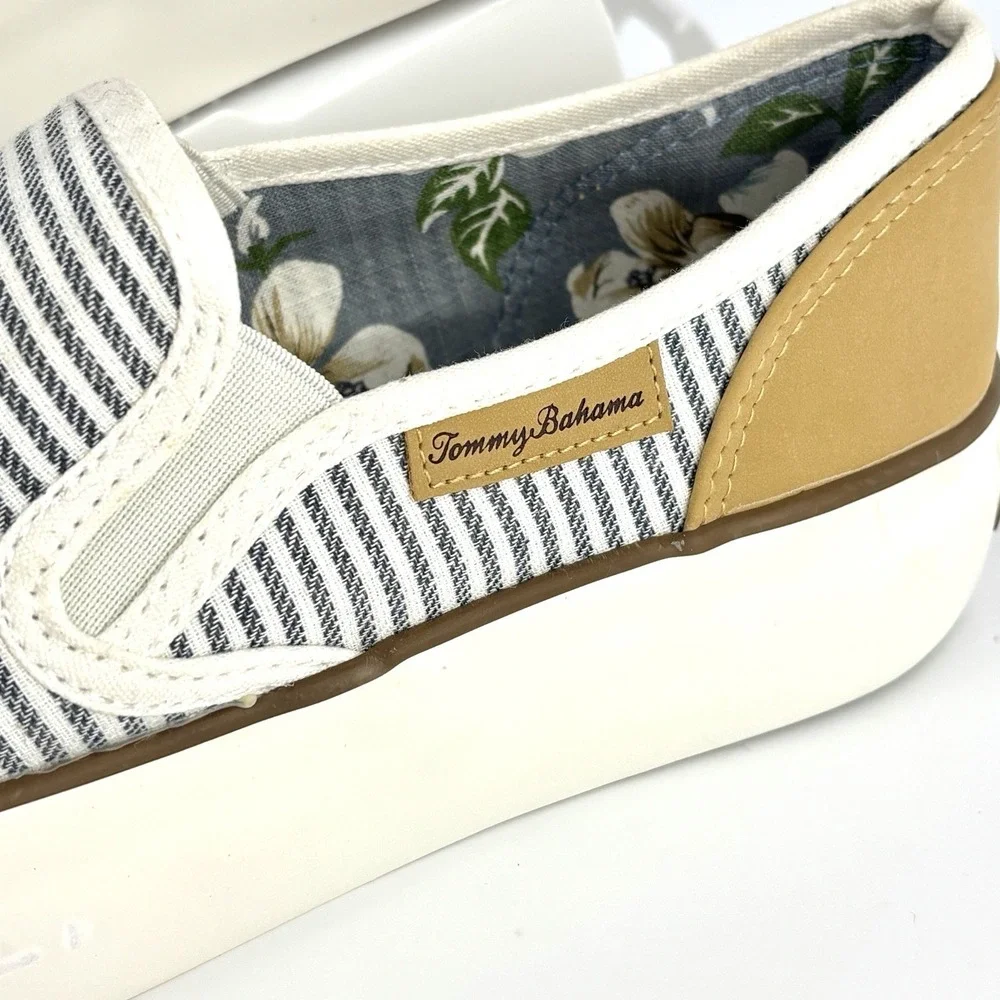 Tommy Bahama Women 8.5 Blue White Striped Slip On Platform Sneakers TBF23WVL057A